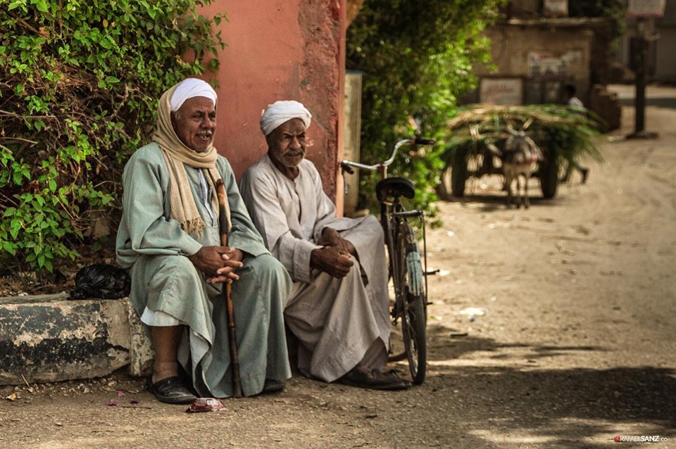egipcios en la calle © Rafael Sanz Hurtado