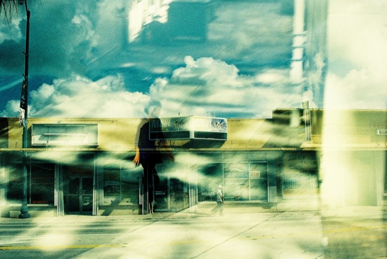 Blanca Viñas – Miami en Bus Turístico fotografía experimental