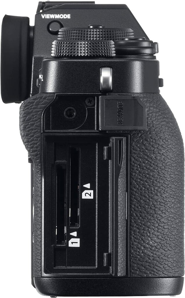 Fujifilm X-T3 lateral slots de memoria