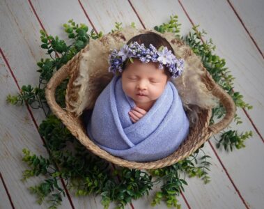 Fotografía newborn - fotografía de bebé recién nacido por Cristina Cadavid de Kiss Studio